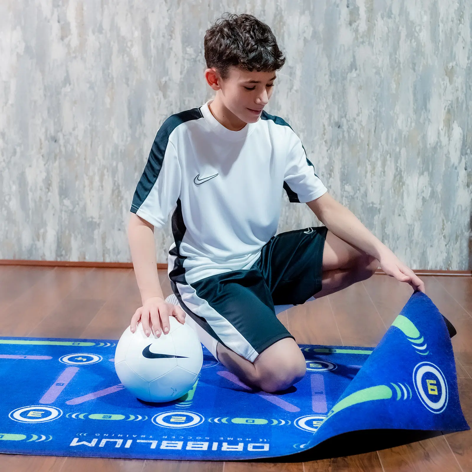 Idee Regalo Uniche per Piccoli Calciatori Idee Regalo Uniche per Piccoli Calciatori - Abbigliamento da calcio, Accessori per il calcio, Allenamento per bambini, calcio giovanile, Giocattoli sportivi, Idee regalo, Miglioramento personale, Motivazione sportiva, Piccoli calciatori, Regali per calciatori
