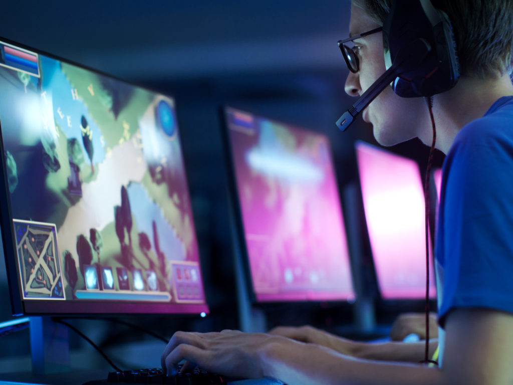 Gaming Disorder Dipendenza dai Videogiochi e i Suoi Effetti Gaming Disorder Dipendenza dai Videogiochi e i Suoi Effetti - Autodisciplina, Crescita personale, Determinazione, Mentalità da campioni, Mentalità vincente, Miglioramento personale, Motivazione sportiva, Resilienza, Successo sportivo